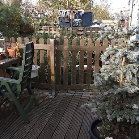 Houseboat Gezina Bed & Breakfast Amsterdam