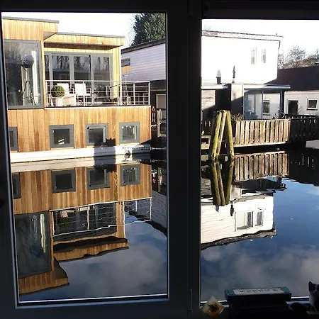 Bed & Breakfast Houseboat Gezina